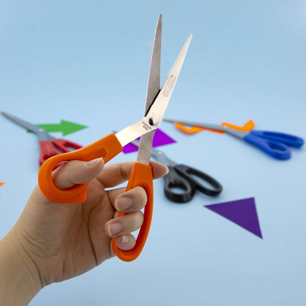 What's the Difference Between Right and Left Handed Scissors?